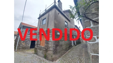 Moradia T0 para Venda em Fornos de Maceira Dão