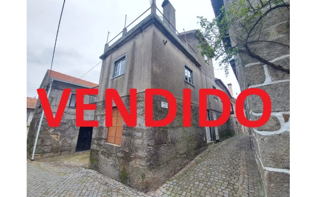 Moradia T0 para Venda em Fornos de Maceira Dão