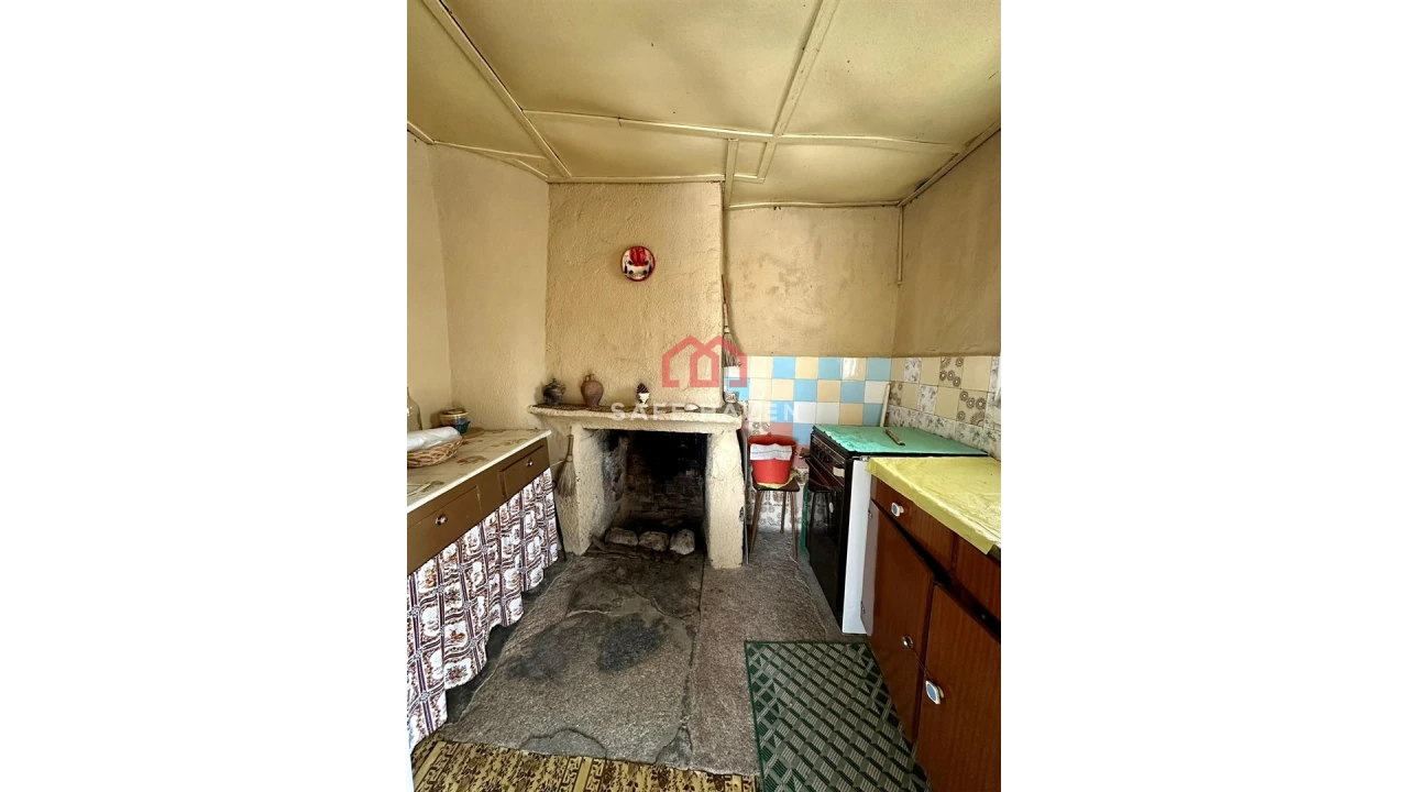 Moradia T1 para Venda em Abrunhosa-A-Velha Foto 6