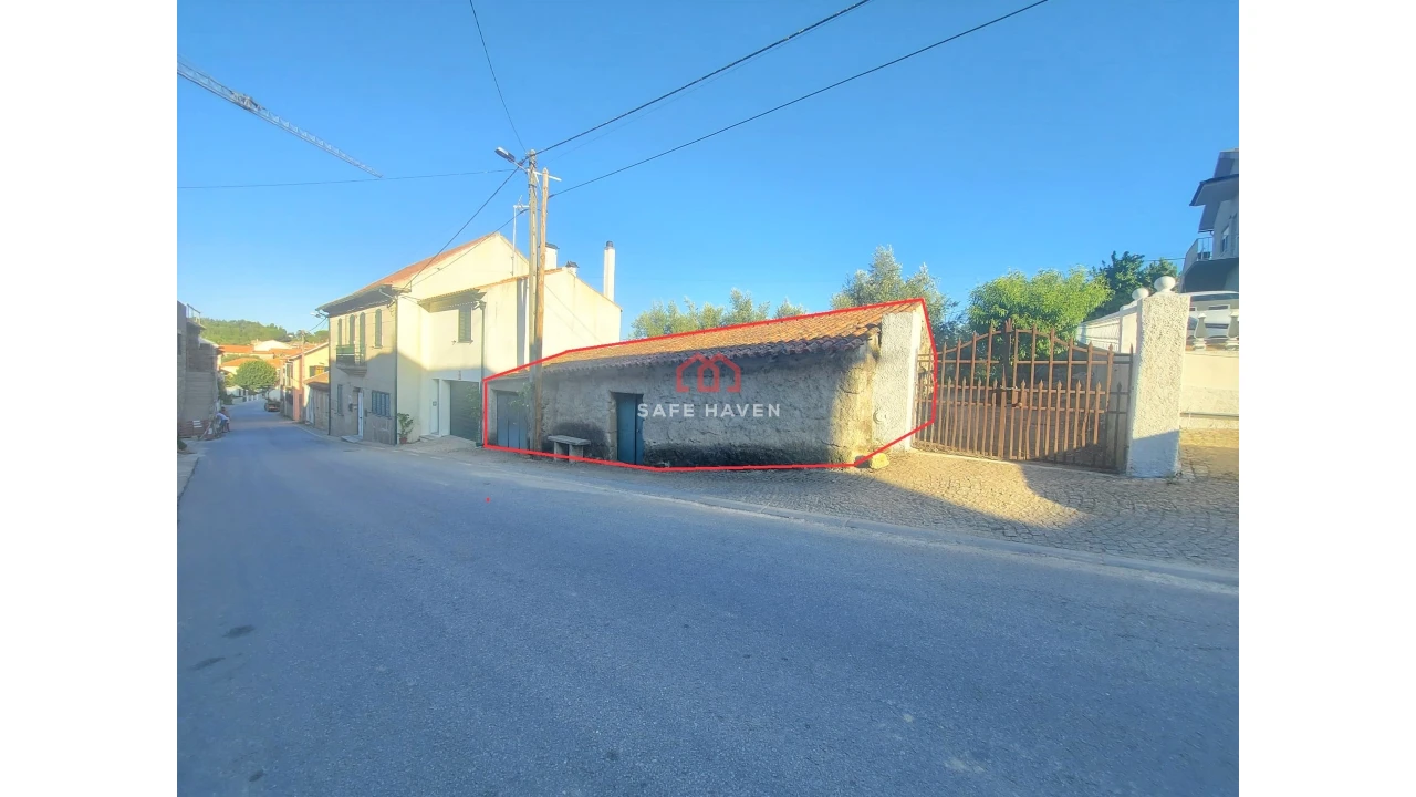 Armazém para Venda em Santiago de Cassurrães e Póvoa de Cervães Foto 2