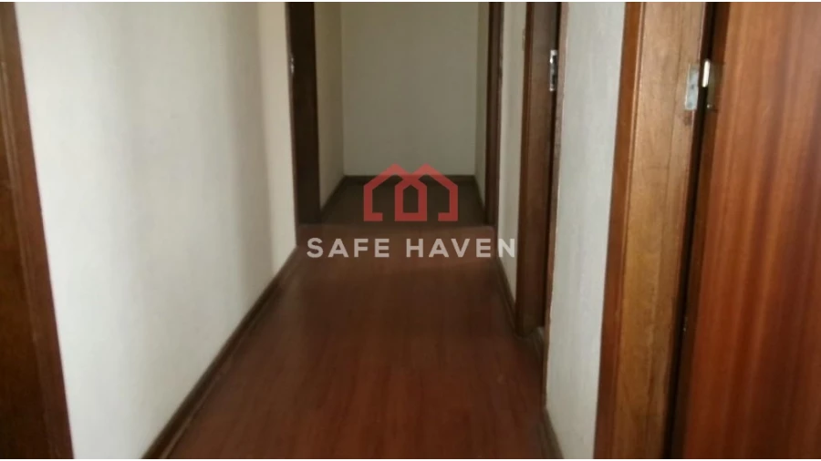 Moradia T5 para Venda em Travancinha Foto 5