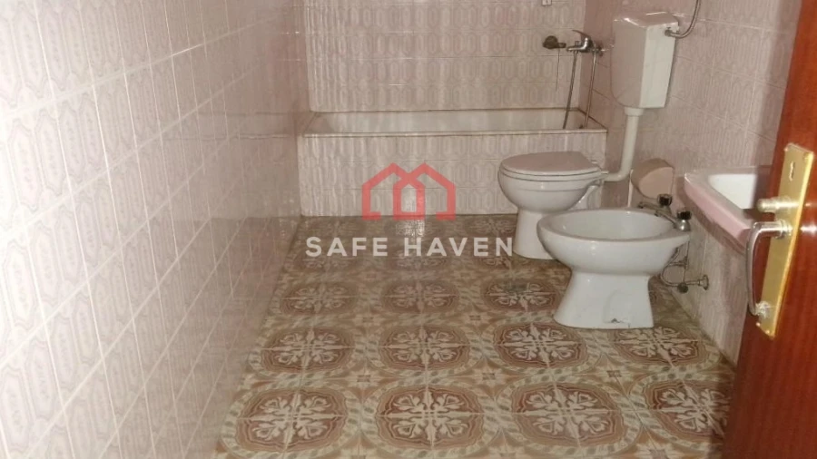 Moradia T5 para Venda em Travancinha Foto 10