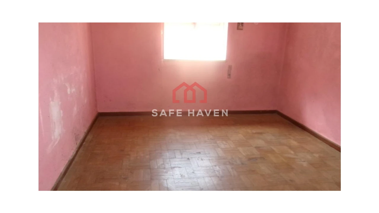 Moradia T5 para Venda em Travancinha Foto 7