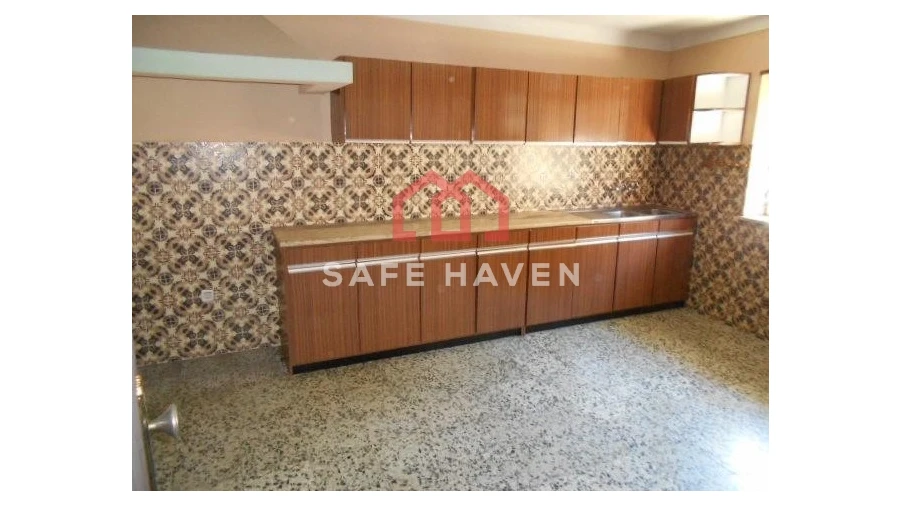 Moradia T4 para Venda em Girabolhos Foto 3