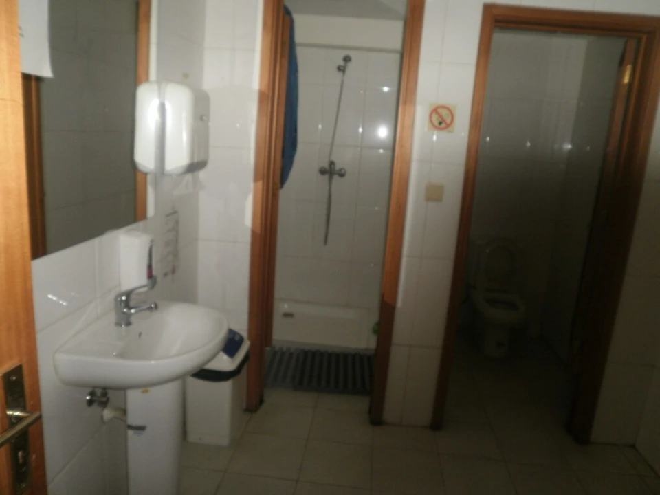 Negócio para Venda em Madalena Foto 26