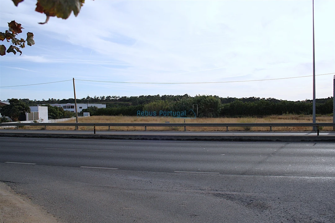Terreno Comércio / Armazém para Venda em Almancil Foto 1