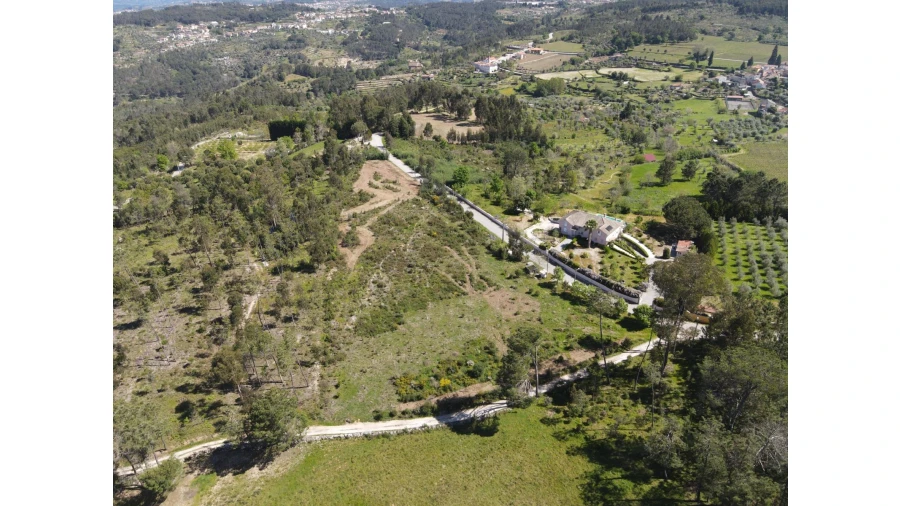Terreno para Venda em Fornos de Maceira Dão Foto 2