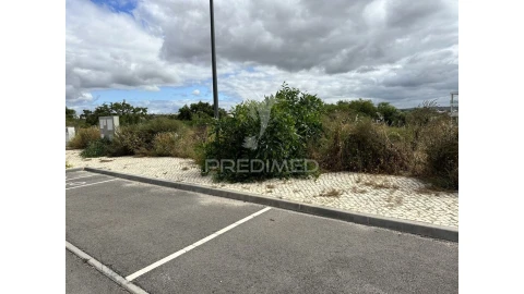 Terreno para Venda em Albufeira e Olhos de Água