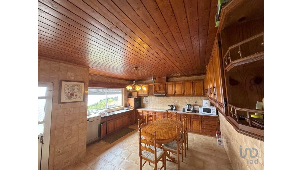 Moradia T3 para Venda em Ribeirinha Foto 15