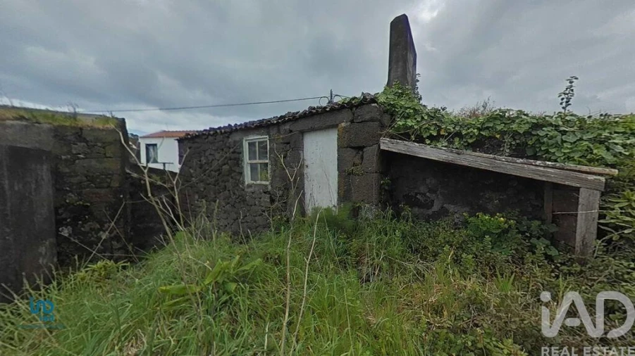 Moradia T3 para Venda em Ribeirinha Foto 28