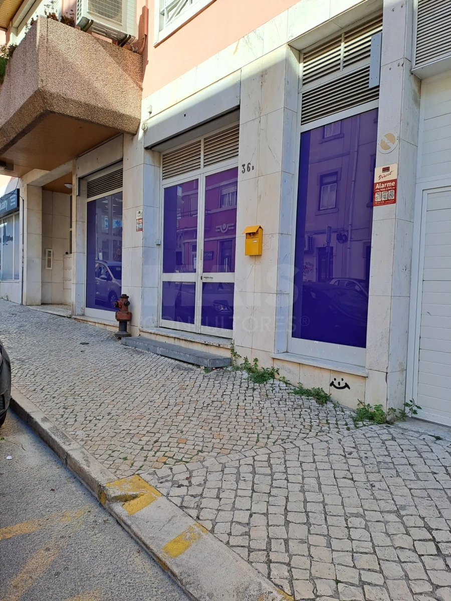 Loja para Venda em Avenidas Novas Foto 2