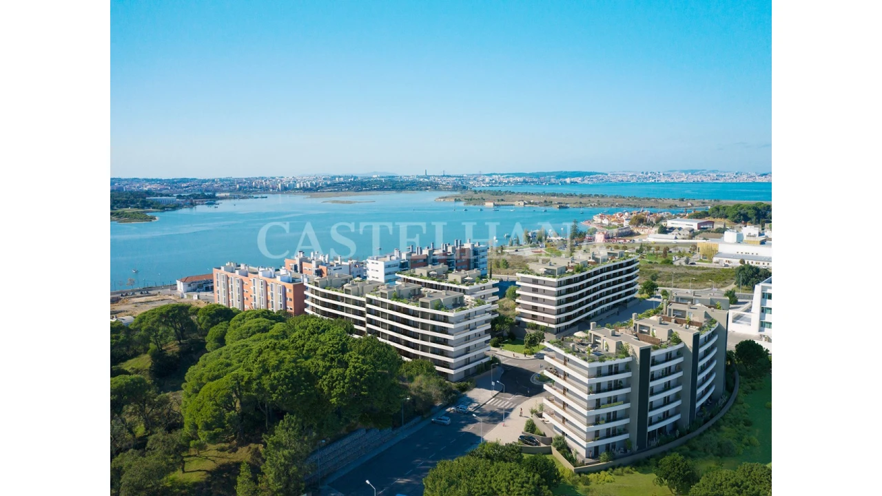 Apartamento T2 para Venda em Seixal, Arrentela e Aldeia de Paio Pires Foto 13