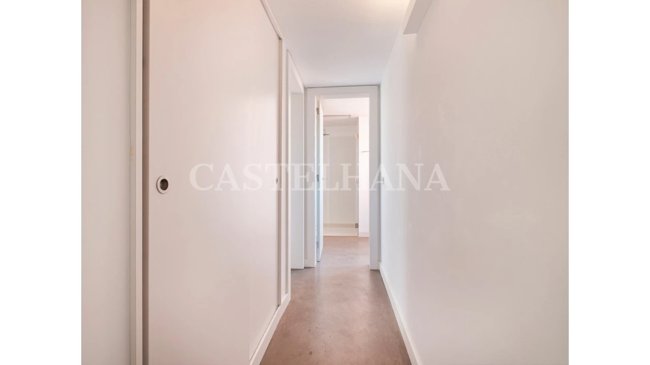 Apartamento T2 para Venda em Arroios Foto 7