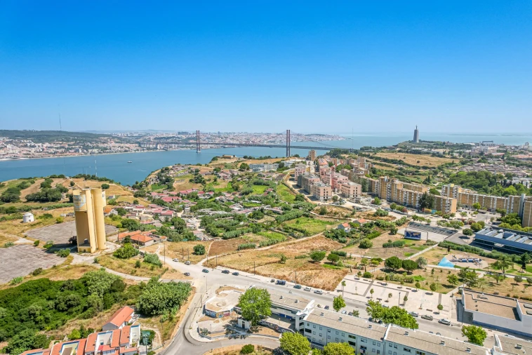 Terreno para Venda em Caparica e Trafaria Foto 9