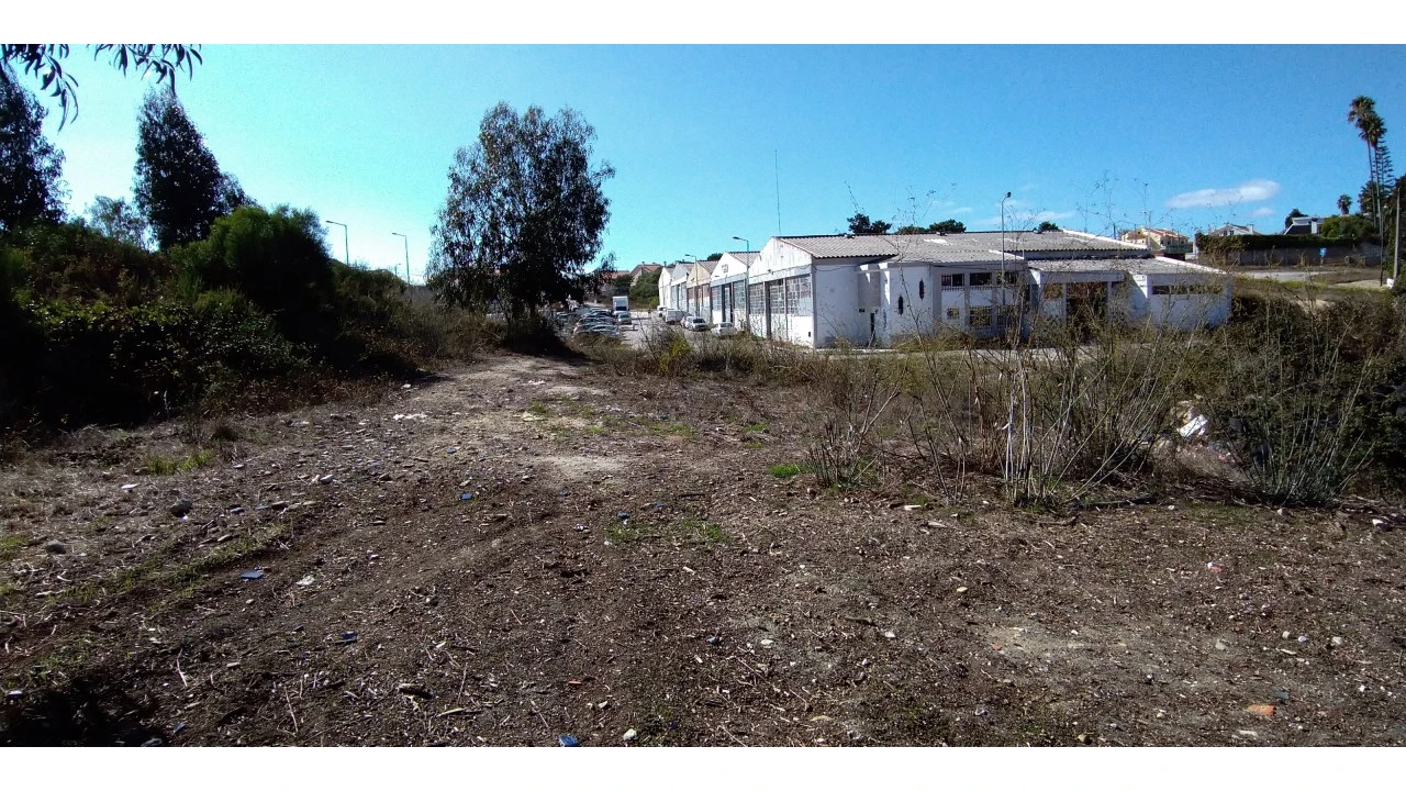 Terreno para Venda em Charneca de Caparica e Sobreda Foto 7