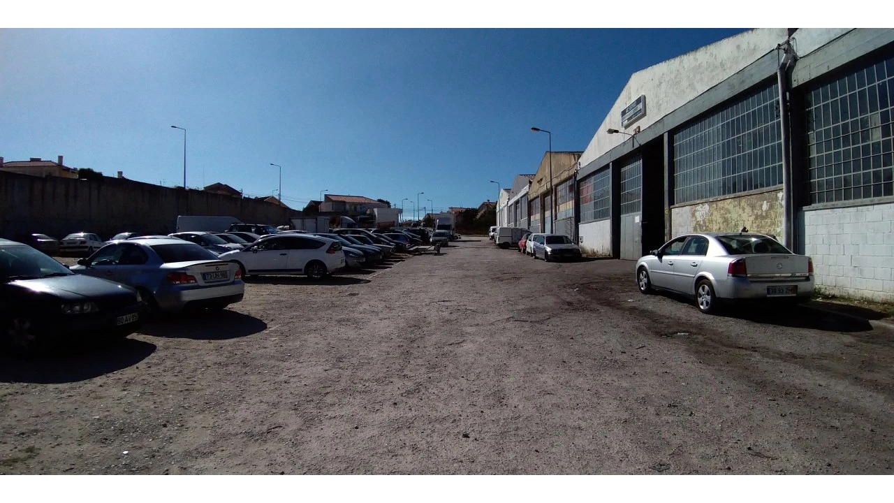 Terreno para Venda em Charneca de Caparica e Sobreda Foto 8