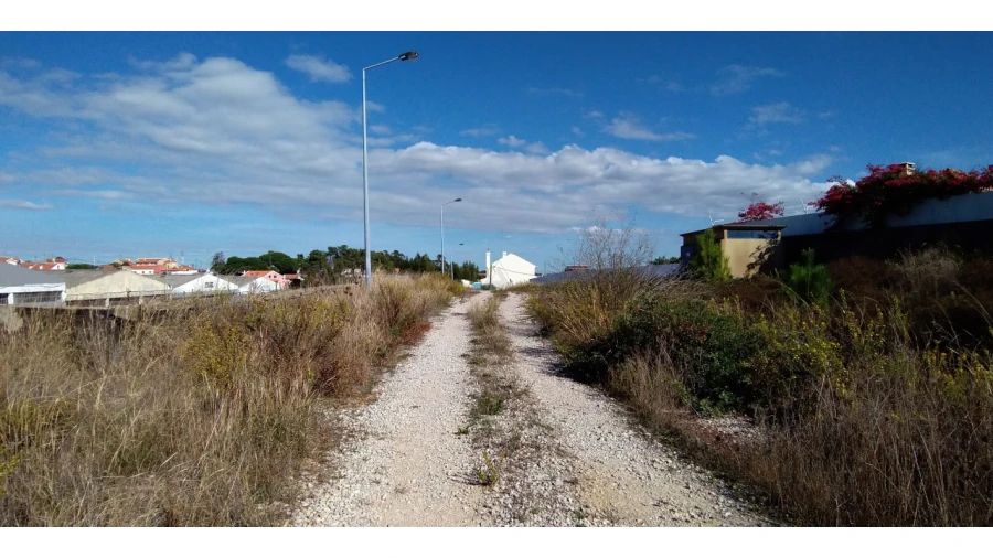 Terreno para Venda em Charneca de Caparica e Sobreda Foto 3