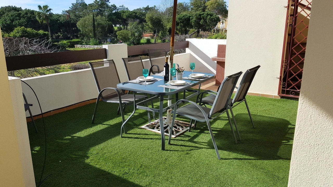 Apartamento T1 para Arrendamento férias em Quarteira Foto 1