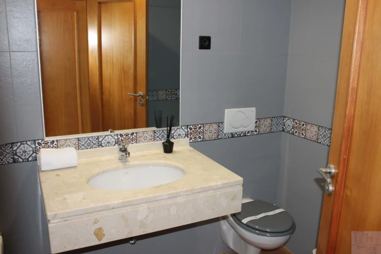 Apartamento T1 para Arrendamento férias em Quarteira Foto 6