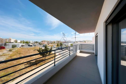 Apartamento T4 para Venda em Quelfes