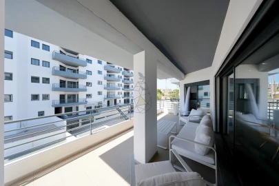 Apartamento T4 para Venda em Quelfes