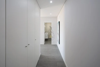 Apartamento T4 para Venda em Quelfes