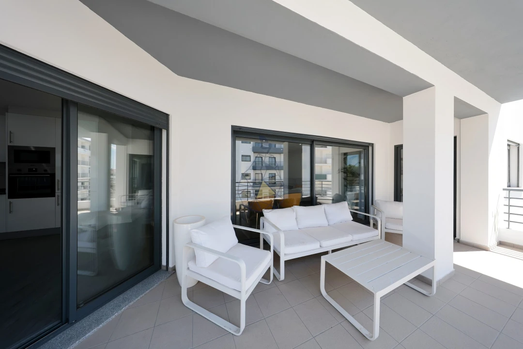 Apartamento T4 para Venda em Quelfes Foto 25