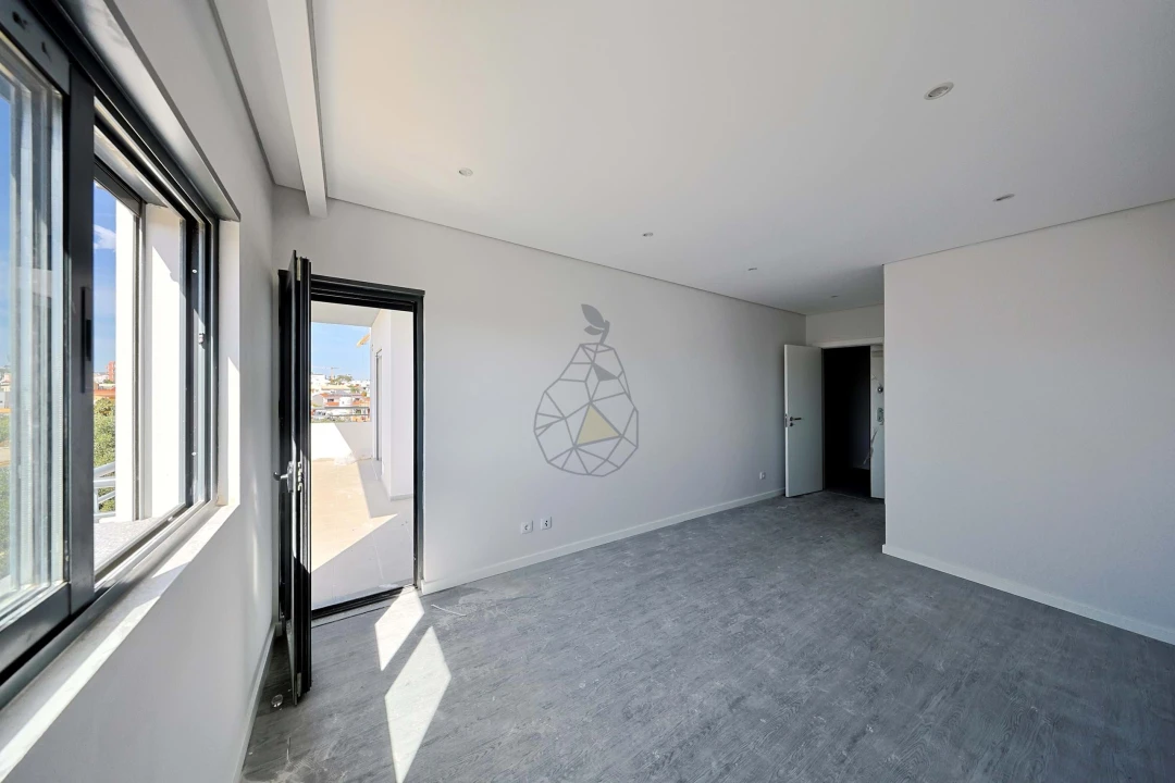 Apartamento T3 para Venda em Quelfes Foto 24