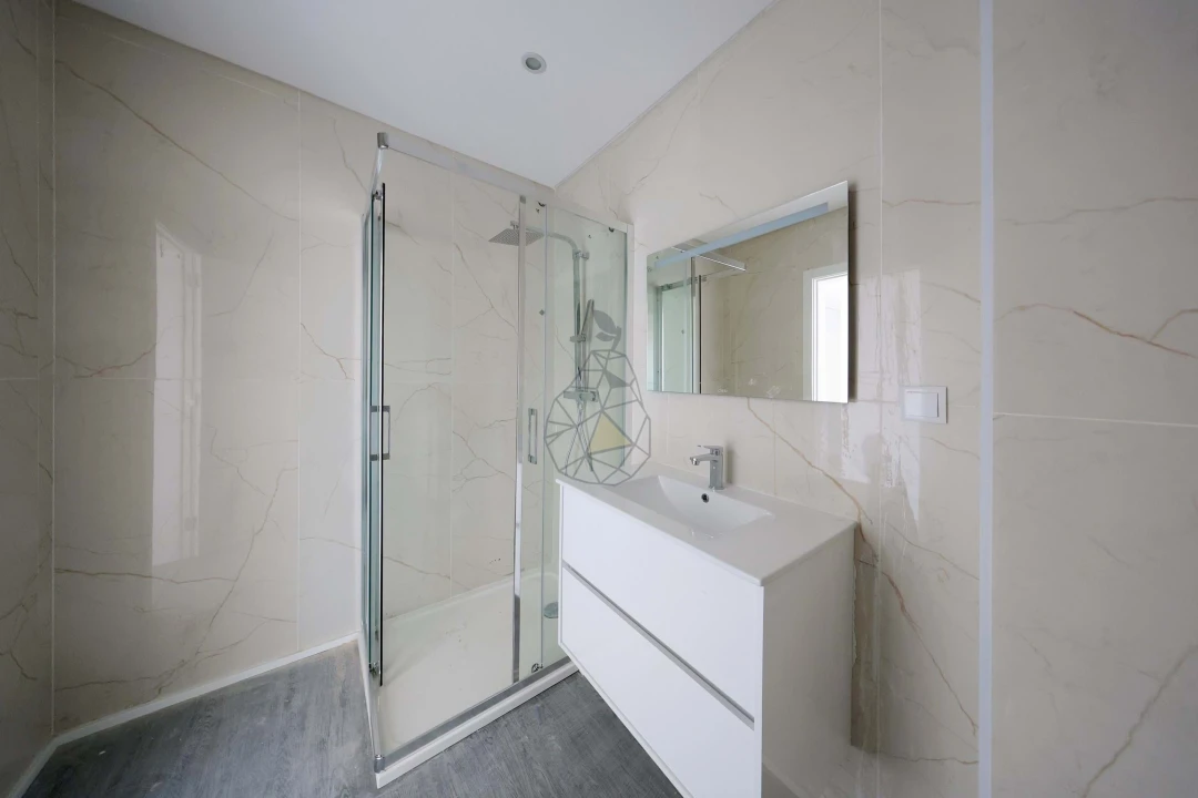 Apartamento T3 para Venda em Quelfes Foto 21