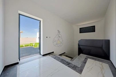 Apartamento T3 para Venda em Quelfes