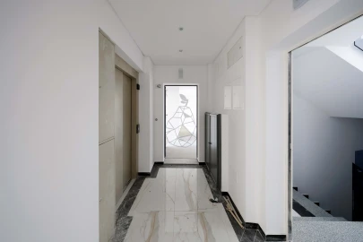 Apartamento T3 para Venda em Quelfes