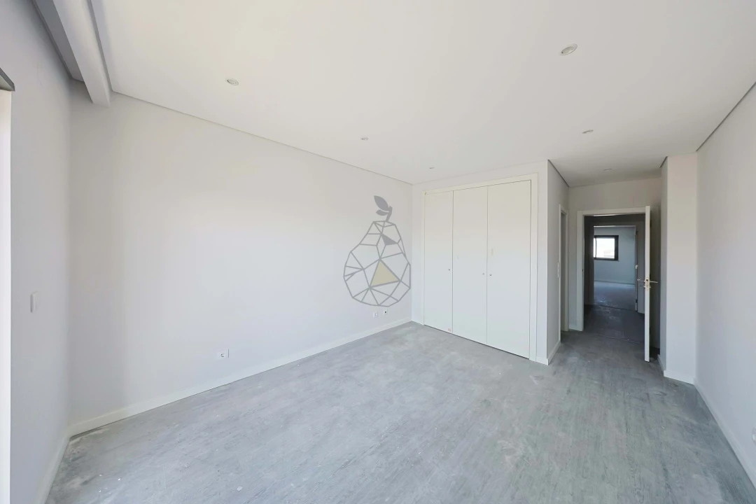 Apartamento T3 para Venda em Quelfes Foto 20