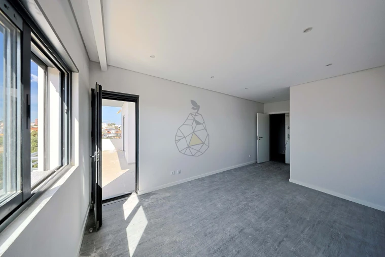 Apartamento T3 para Venda em Quelfes Foto 24