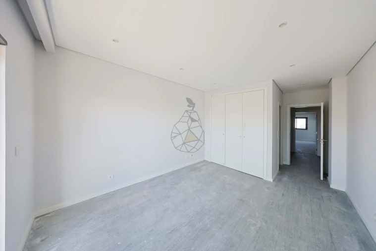 Apartamento T3 para Venda em Quelfes Foto 20