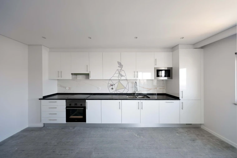 Apartamento T3 para Venda em Quelfes Foto 12