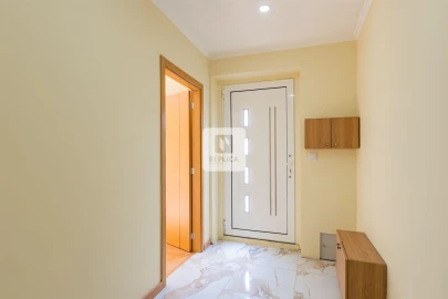 Moradia T2 para Venda em Campanhã