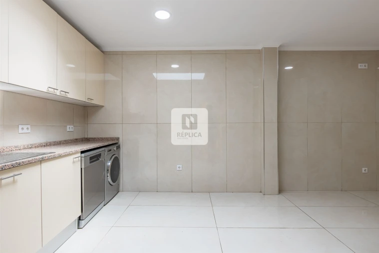 Moradia T2 para Venda em Campanhã Foto 21