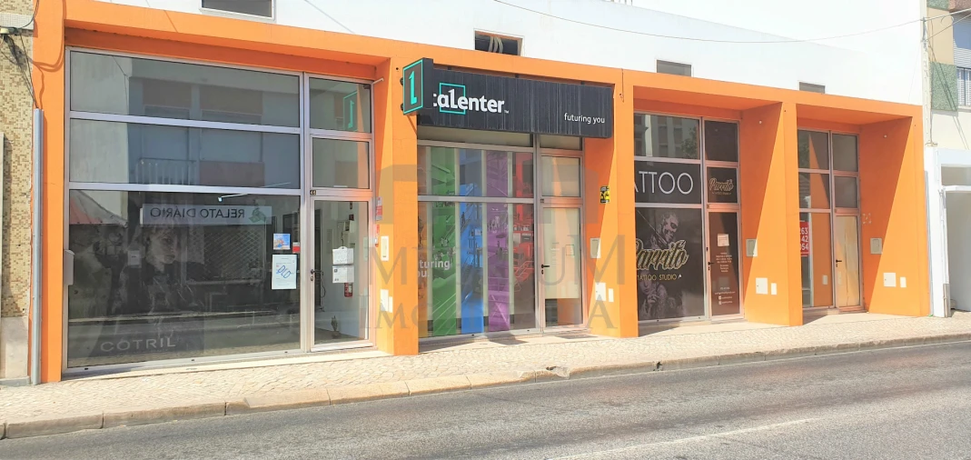 Loja para Venda em Carregado e Cadafais