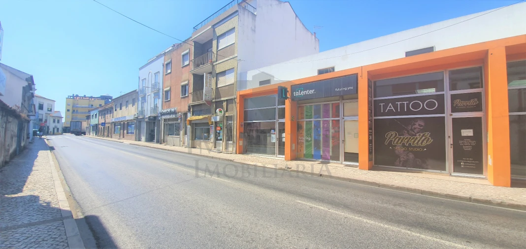 Loja para Venda em Carregado e Cadafais Foto 8