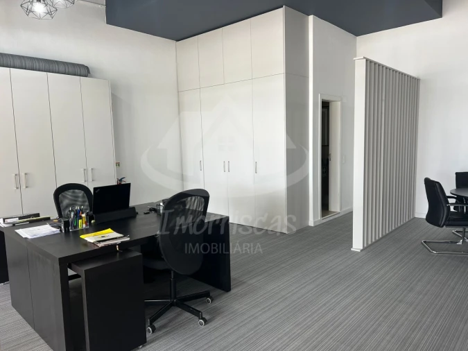 Loja para Venda em Parque das Nações Foto 9