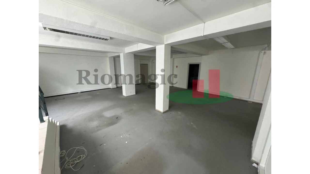 Loja para Venda em Torres Novas (Santa Maria, Salvador e Santiago) Foto 18