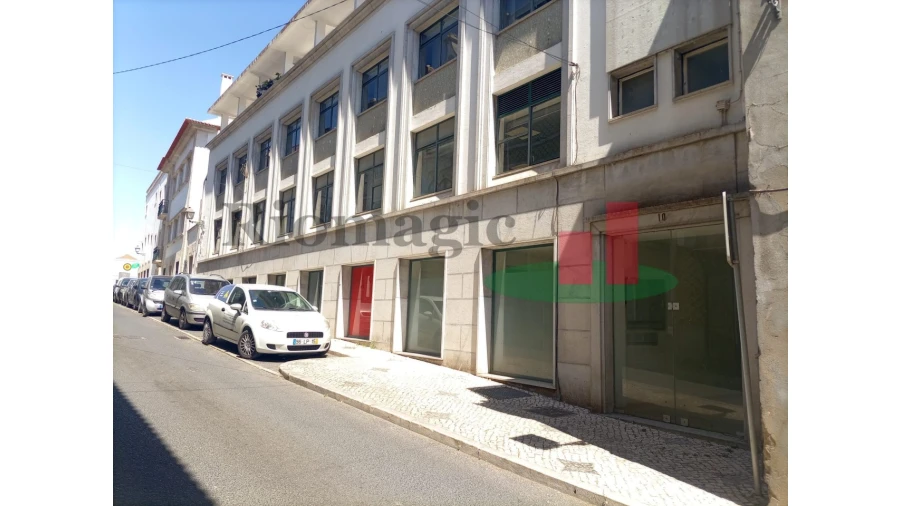 Loja para Venda em Torres Novas (Santa Maria, Salvador e Santiago) Foto 2