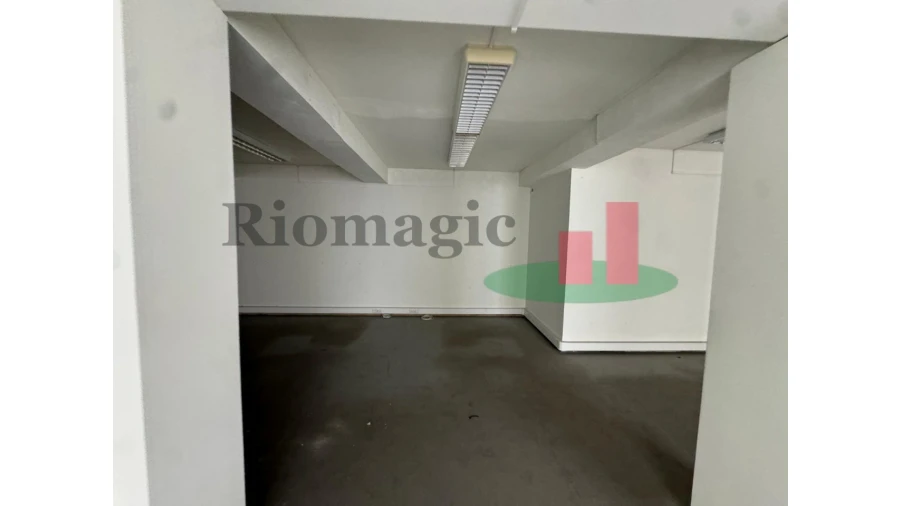 Loja para Venda em Torres Novas (Santa Maria, Salvador e Santiago) Foto 12