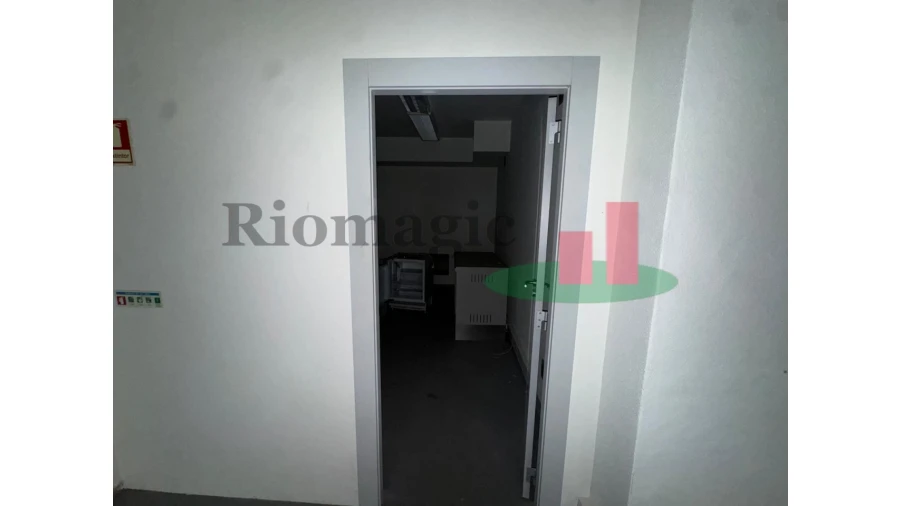 Loja para Venda em Torres Novas (Santa Maria, Salvador e Santiago) Foto 30