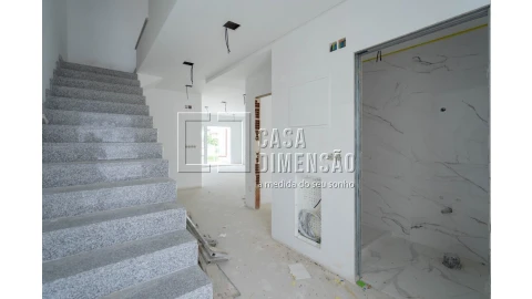 Moradia T4 para Venda em Corroios