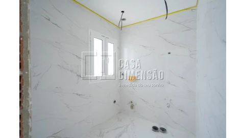 Moradia T4 para Venda em Corroios
