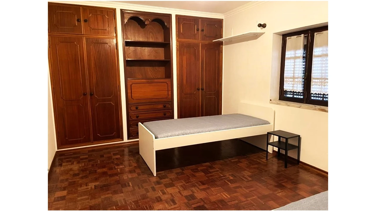 Moradia T6 para Venda em Carregado e Cadafais Foto 14