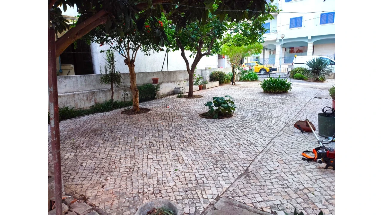 Moradia T6 para Venda em Carregado e Cadafais Foto 16