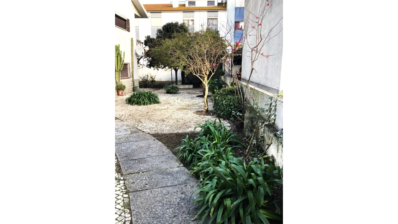 Moradia T6 para Venda em Carregado e Cadafais Foto 18