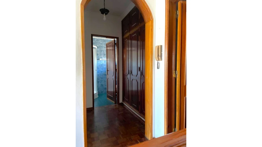 Moradia T6 para Venda em Carregado e Cadafais Foto 11